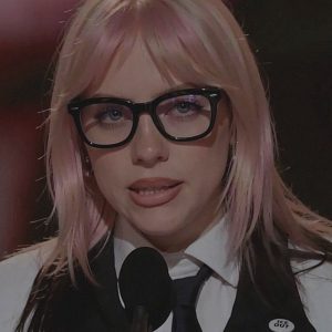 Billie Eilish Redefines Existence at Grammys: “The Law of Gravity Doesn’t Exist on Stolen Land!”